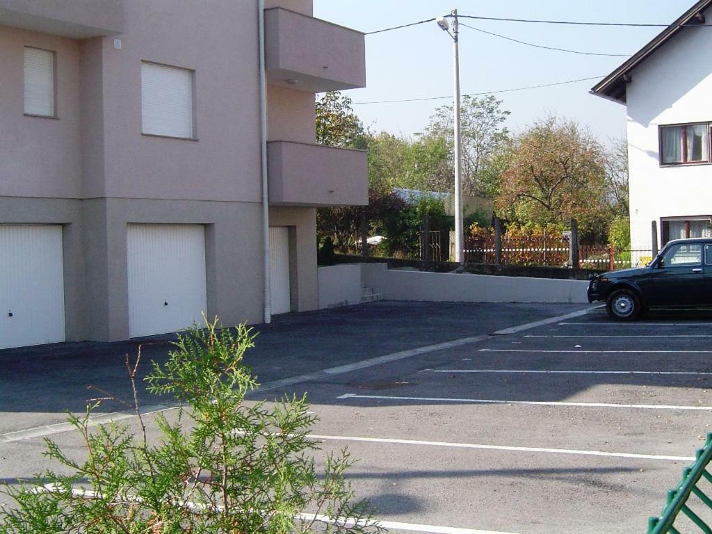 Apartmani Almica Záhřeb Exteriér fotografie
